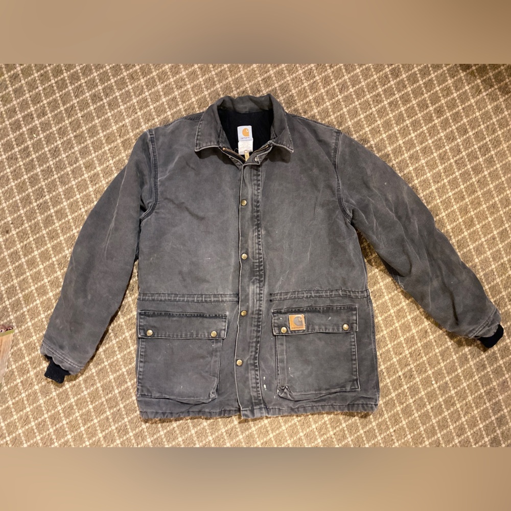 Men’s Carhartt fleece jacket, size XL. Has paint stains and small hole